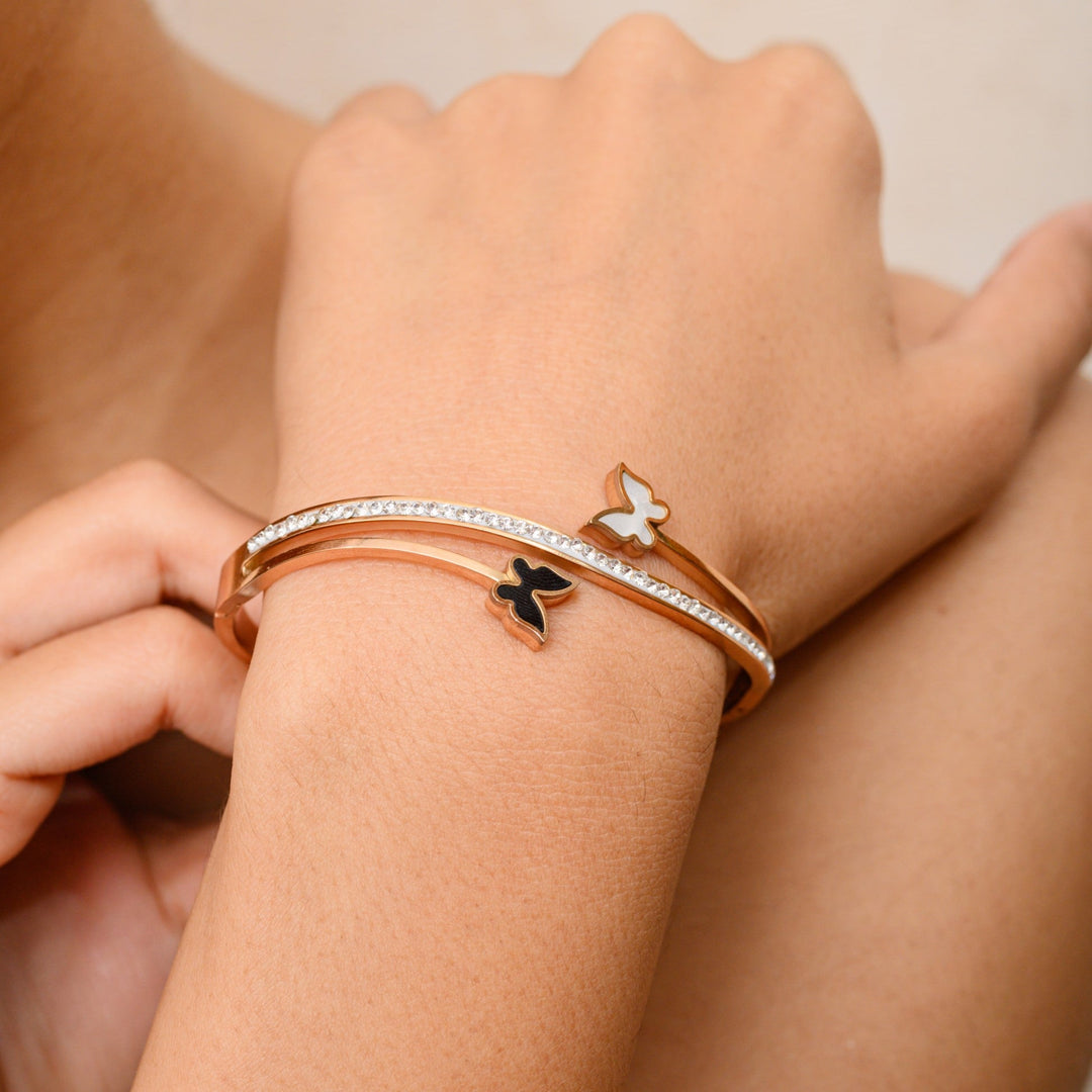 BUTTERFLY BANGLE WITH MOP