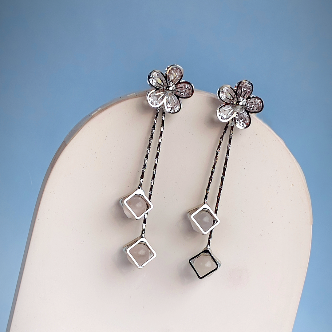 WHITE CRYSTAL FLOWER DROPLET EARRING-Adorelane